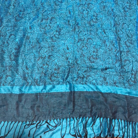 Scarf - Picture 2 of 2